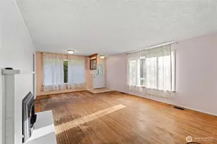 10502 Crescent Valley Dr NW, Gig Harbor, WA 98332 - Photo 7