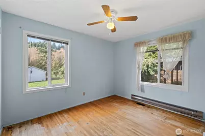 10502 Crescent Valley Drive NW, Gig Harbor, WA 98332 - Photo 13