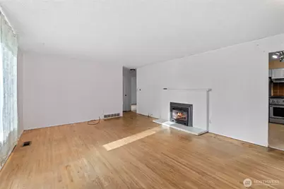 10502 Crescent Valley Drive NW, Gig Harbor, WA 98332 - Photo 5