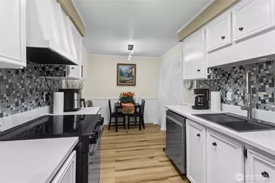 7501 Ruby Drive SW #H202, Lakewood, WA 98498 - Photo 11