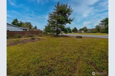 328 Ensign Avenue NW, Ocean Shores, WA 98569 - Photo 7