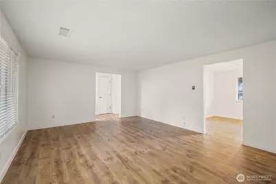 10207 NE 43rd Avenue, Vancouver, WA 98686 - Photo 5