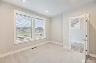 1018 Racine Spgs Dr, Wenatchee, WA 98801 - Photo 3