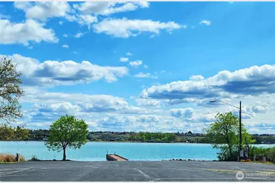 3021 W Peninsula, Moses Lake, WA 98837 - Photo 13