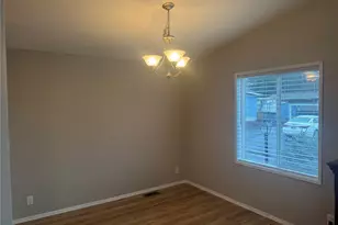 151 Cardinal Ln, Kelso, WA 98626 - Photo 11