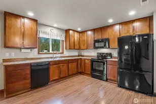 7809 87th Ave NE, Marysville, WA 98270 - Photo 7