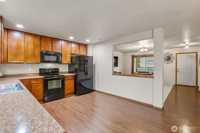 7809 87th Avenue NE, Marysville, WA 98270 - Photo 9