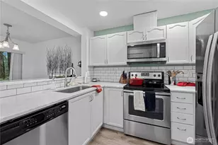 5000 NW Village Park Dr, Issaquah, WA 98027 - Photo 13