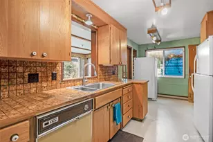 11532 19th Ave NE, Seattle, WA 98125 - Photo 7