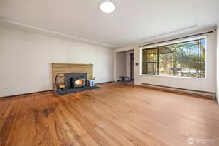 11532 19th Ave NE, Seattle, WA 98125 - Photo 3