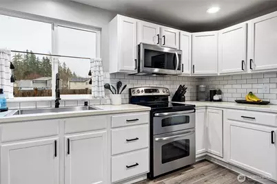 12718 166th Street Ct E, Puyallup, WA 98374 - Photo 9