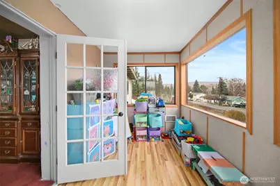 325 N Kansas Avenue, East Wenatchee, WA 98802 - Photo 21