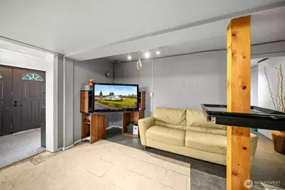 325 N Kansas Avenue, East Wenatchee, WA 98802 - Photo 5