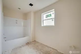 2010 Henderson Wy, Longview, WA 98632 - Photo 9