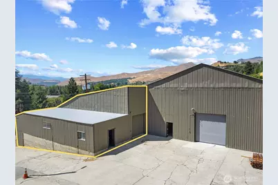 1260 Lower Sunnyslope Road, Wenatchee, WA 98801 - Photo 1