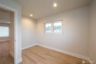 2910 K Ave, Anacortes, WA 98221 - Photo 21