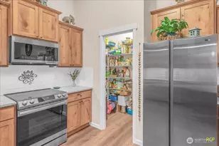 350 Powder Hill Dr, Kalama, WA 98626 - Photo 17