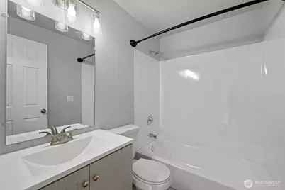 23110 30th Ave S, Des Moines, WA 98198 - Photo 7