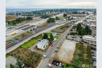 23110 30th Ave S, Des Moines, WA 98198 - Photo 9