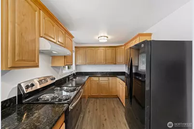 12637 SE 161st Street, Renton, WA 98058 - Photo 9