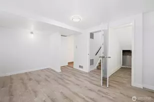 12637 SE 161st St, Renton, WA 98058 - Photo 17