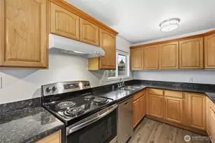 12637 SE 161st St, Renton, WA 98058 - Photo 7