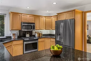 1000 NE Mt Ellinor Ct, Poulsbo, WA 98370 - Photo 11