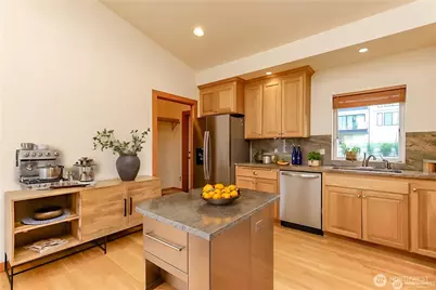 6121 Madrona Drive NE, Tacoma, WA 98422 - Photo 11