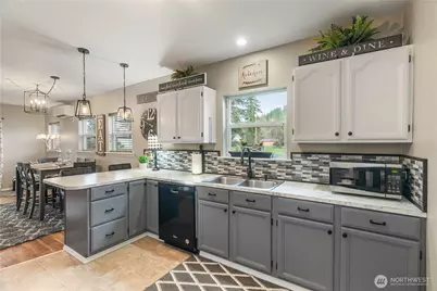 755 Willapa Second Street, Raymond, WA 98577 - Photo 9