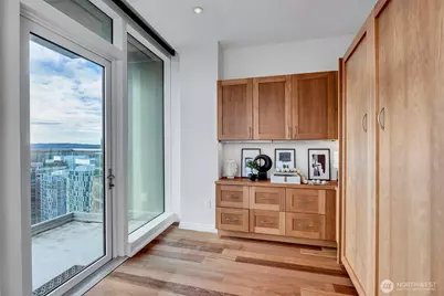 10700 NE 4th Street #2712, Bellevue, WA 98004 - Photo 15