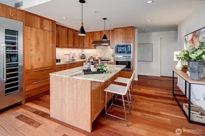 10700 NE 4th Street #2712, Bellevue, WA 98004 - Photo 7