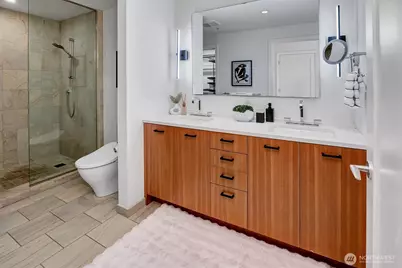 10700 NE 4th Street #2712, Bellevue, WA 98004 - Photo 13