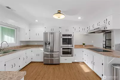 8 Trinity Place, Cosmopolis, WA 98537 - Photo 7