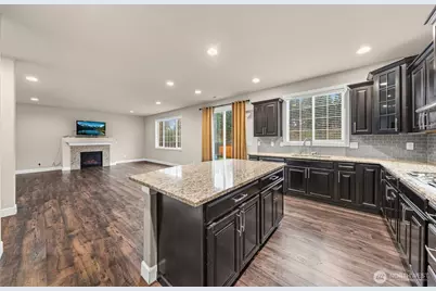 18815 Greenwood Place E, Bonney Lake, WA 98391 - Photo 17