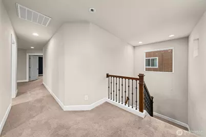 18815 Greenwood Place E, Bonney Lake, WA 98391 - Photo 19