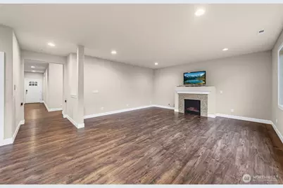 18815 Greenwood Place E, Bonney Lake, WA 98391 - Photo 15