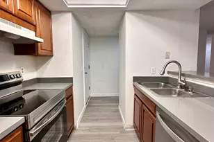 611 SW 5th Ct, Renton, WA 98057 - Photo 5