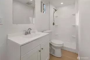 18621 NE 183rd St, Woodinville, WA 98077 - Photo 15