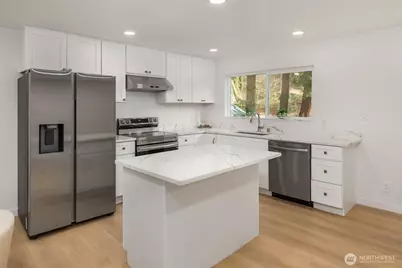 18621 NE 183rd Street, Woodinville, WA 98077 - Photo 3