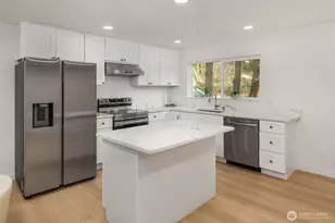 18621 NE 183rd St, Woodinville, WA 98077 - Photo 3