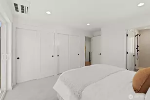 2212 Broadway E, Seattle, WA 98102 - Photo 21