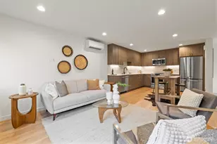 2212 Broadway E, Seattle, WA 98102 - Photo 5