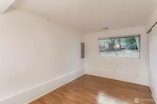 12078 NE 137th Ct, Kirkland, WA 98034 - Photo 9