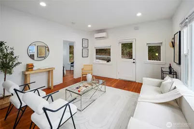 5240 39th Avenue S, Seattle, WA 98118 - Photo 5