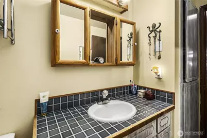 2202 Tacoma Point Drive E, Lake Tapps, WA 98391 - Photo 21