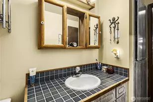 2202 Tacoma Point Dr E, Lake Tapps, WA 98391 - Photo 21