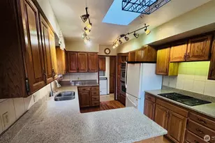 350 E Fairway Dr, Allyn, WA 98524 - Photo 5