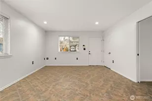 1717 E 42nd St, Tacoma, WA 98404 - Photo 5