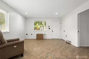 1717 E 42nd St, Tacoma, WA 98404 - Photo 7