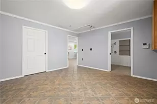 1717 E 42nd St, Tacoma, WA 98404 - Photo 11